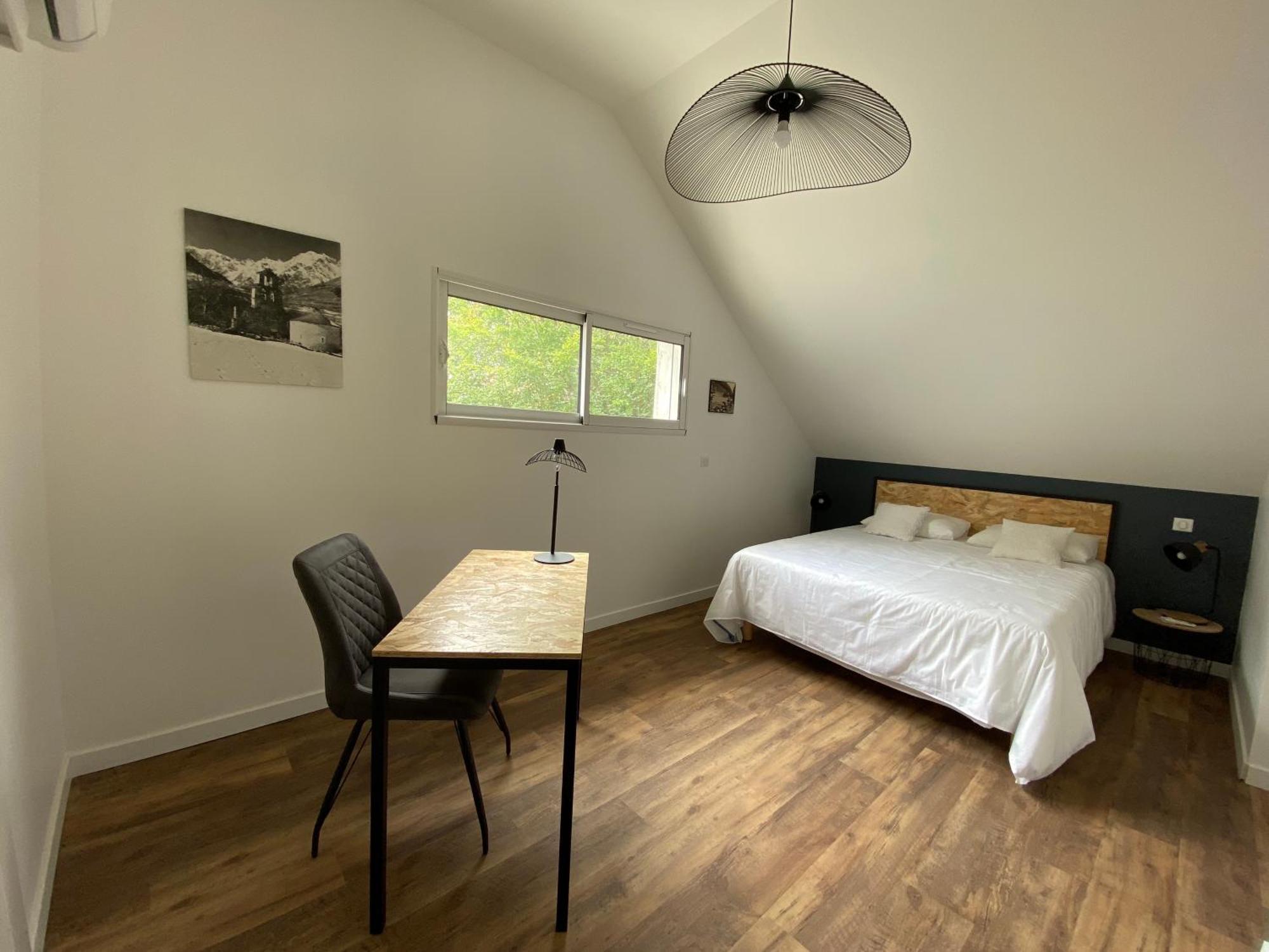 Aou Saintou Hotel Morlaas Bagian luar foto
